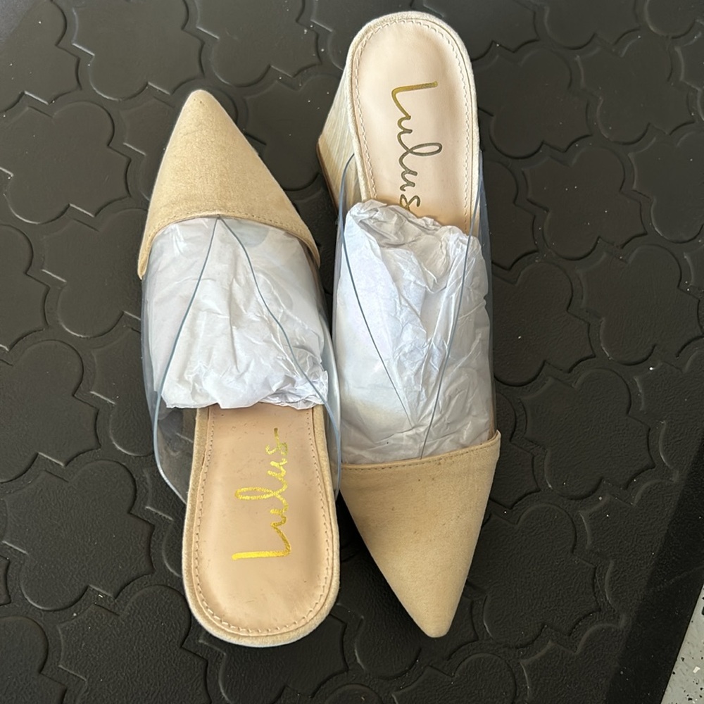 Shilo Light Natural Nude Suede Pointed-Toe Pumps - Picture 5 of 5